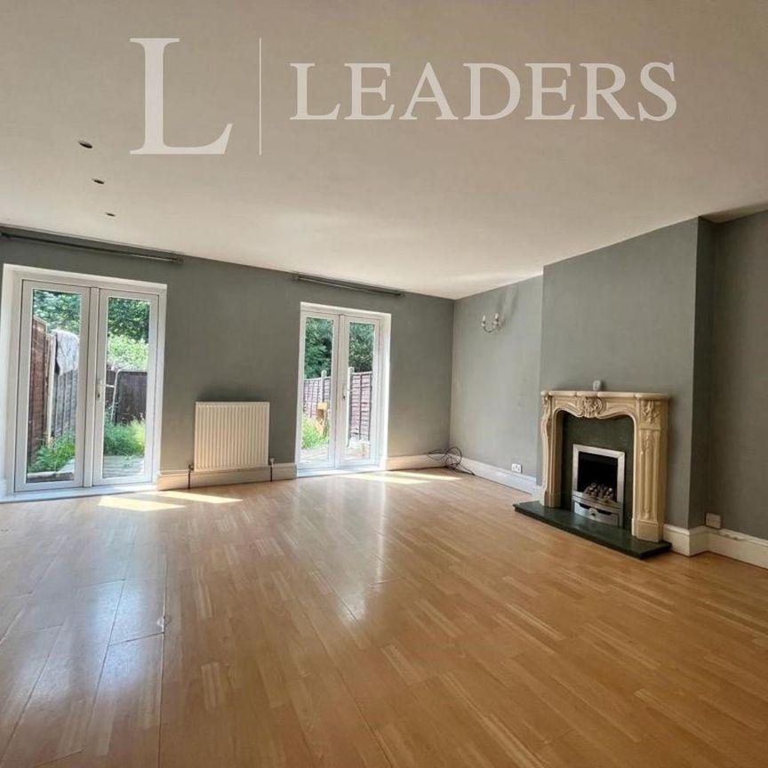 3 bedroom terraced house to rent - Photo 1