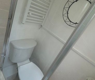 Flat 3, Headingley Lane, Leeds, LS6 1AA - Photo 3