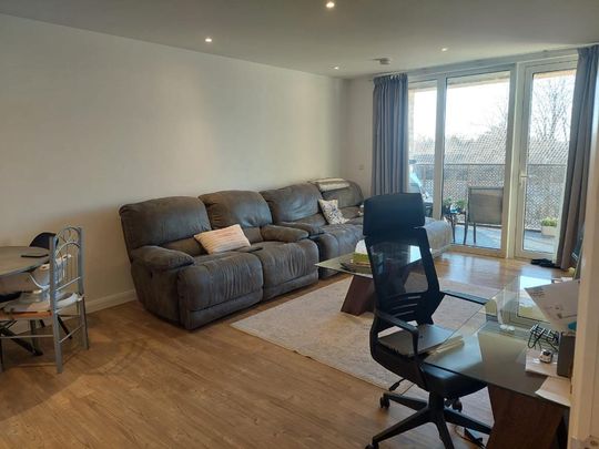 2 bedroom flat to rent - Photo 1