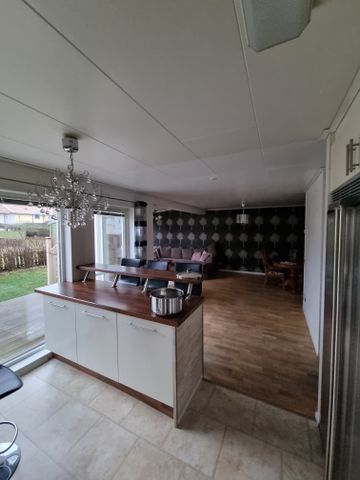 Stadsträdgårdsgatan, Södertälje - Photo 2