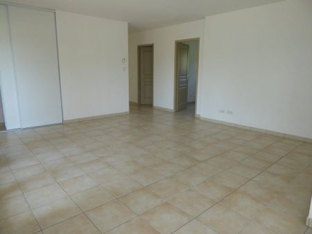 Location maison villa 4 pièces 100.1 m² à Vogüé (07200) - Photo 2