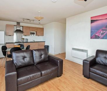 2 bedroom flat to rent - Photo 1