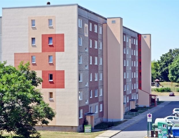 Kleine 4-Raum-Wohnung wartet auf neue Mieter - Foto 1