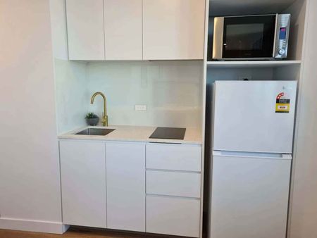 7 Bed Apartment Gold - Photo 4