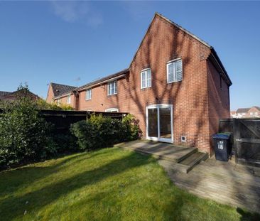 3 bedroom end of terrace house to rent - Photo 4