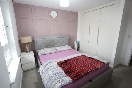 3 bedroom end of terrace house to rent - Photo 5
