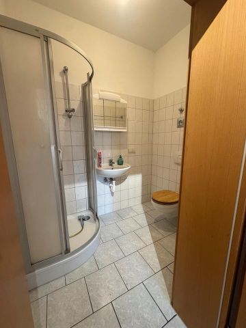 Helle 45 m² Wohnung oder Büro mit Südbalkon - Foto 5