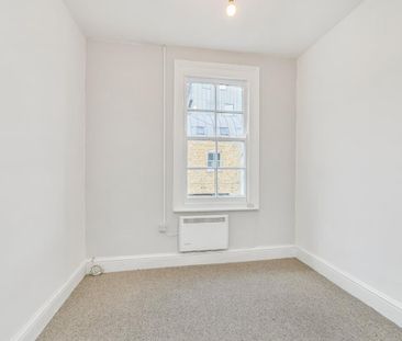 Clyston Street, Clapham SW8 - Photo 4