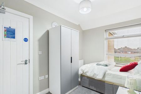 1 bedroom house of multiple occupation to rent - Photo 4