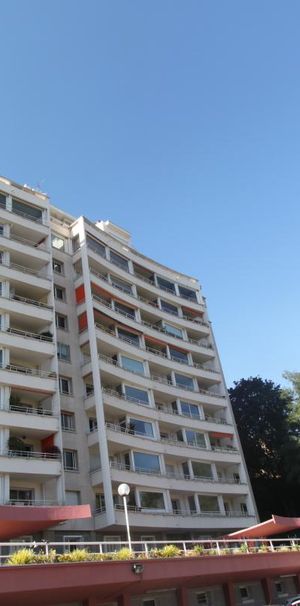 Location Appartement 3 pièces 87m² ANNECY 74000 - Photo 2