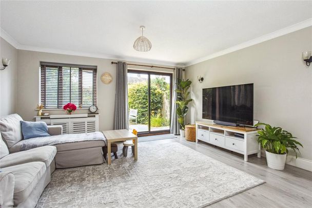 3 bedroom detached house to rent - Photo 1