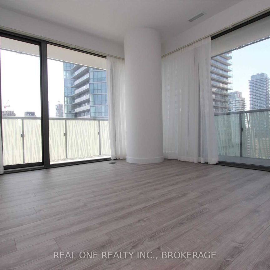 For Lease - 50 CHARLES Street Unit# 2005, Toronto, Ontario - Photo 1