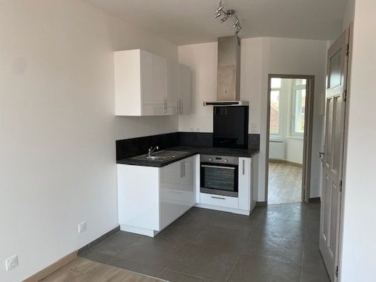 Location Appartement 2 pièces 31m² LAMBERSART 59130 - Photo 1