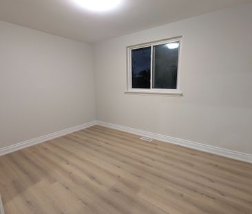 For Lease - 198 Cherrywood Drive, Newmarket, Ontario - Photo 6