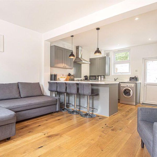 2 bedroom terraced house to rent - Photo 1