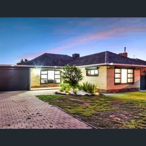 17 Deepdene Avenue, Klemzig, SA 5087 - Photo 3