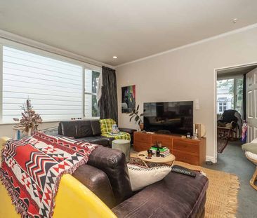 Location, Location - Photo 2