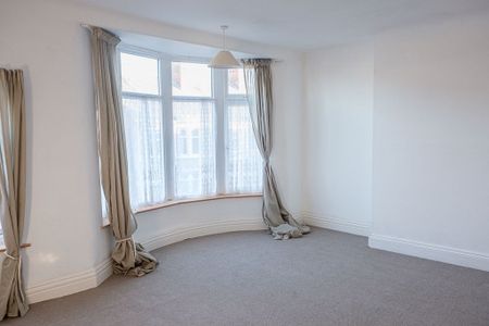 4 Bed Semi-Detached House, Curzon Avenue, CH45 - Photo 5