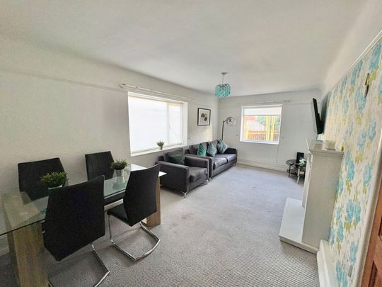 2 bed flat to rent in John Hunter Way, Bootle, L30 - Photo 1