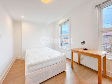 5 bedroom terraced house to rent - Photo 2