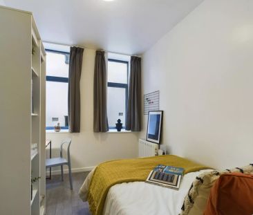 4 Bedroom House - Photo 5