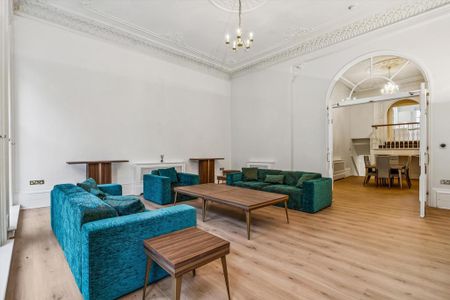 3 bedroom flat to rent - Photo 4