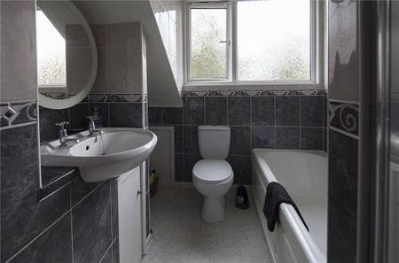 4 bedroom semi-detached house to rent - Photo 5