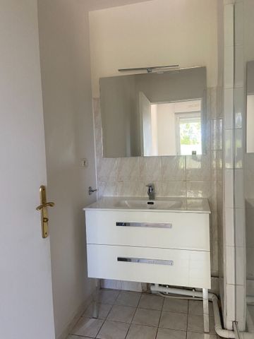 Location Appartement 2 pièces 40m² CALUIRE ET CUIRE 69300 - Photo 5
