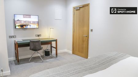 2-bedroom apartment for rent in Donnybrook, Dublin - Photo 3