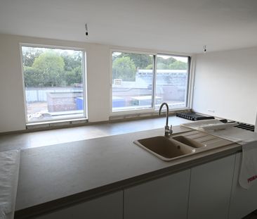 RUIM & SUBLIEM appartement met AUTOSTAANPLAATS nabij centrum Sint-K... - Photo 4