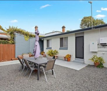 1/3 Rens Street, Toowoomba City - Photo 1