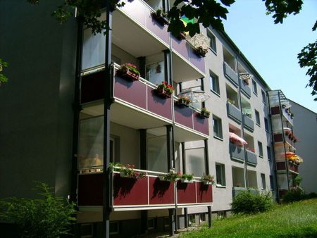 In ruhiger Seitenstraße gelegene 2-Raum-Wohnung mit Balkon - Photo 3