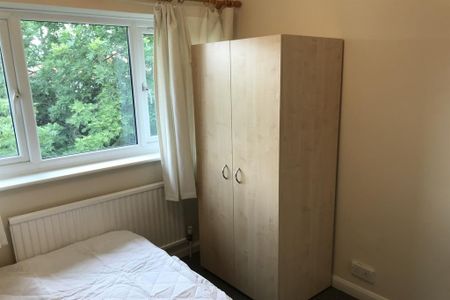 2 bedroom terraced house to rent - Photo 5