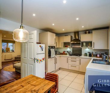 3 bedroom terraced house to rent - Photo 4