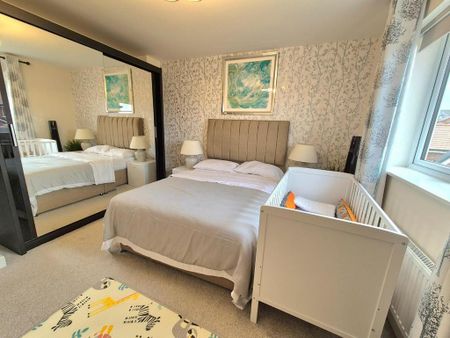 4 bedroom detached house to rent - Photo 5