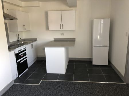 Flat 3 - 4 Hobson Road, Selly Oak, Birmingham, B29 7QA - Photo 4