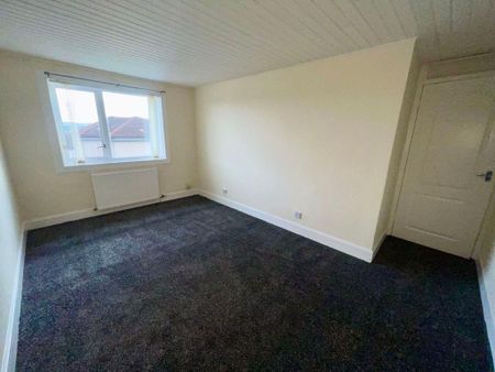 4 bedroom terraced house to rent - Photo 4