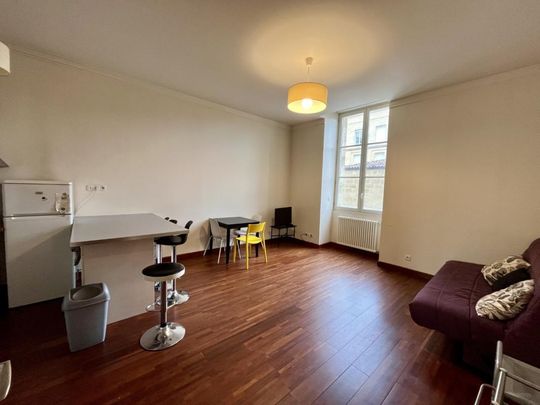 Location Appartement 4 pièces Meublé 49m² BORDEAUX 33000 - Photo 1
