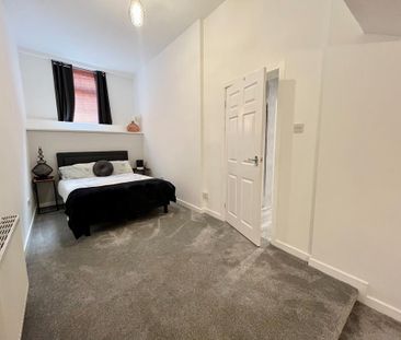 2 bedroom flat to rent - Photo 4