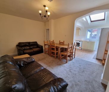 5 Bed Student Accommodation - Photo 1