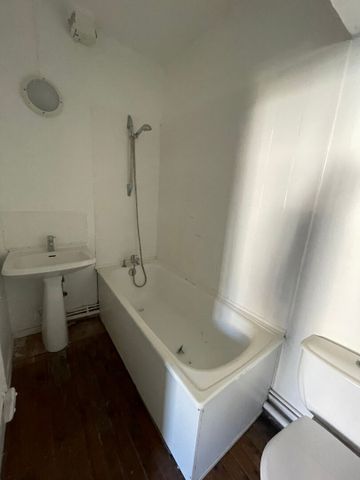 Location Appartement 1 pièce 32m² - Photo 3