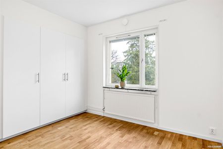 Jupitervägen 27 - Photo 3