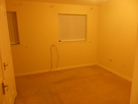 Available 2 Bed Not Specified - Photo 2