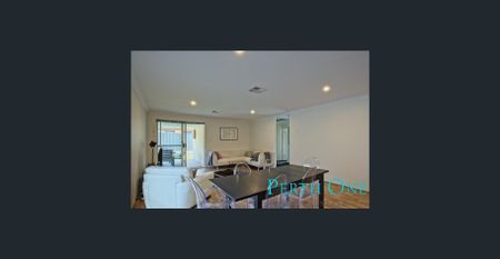 Stunning Beautiful Family Home in Harrisdale!! - Photo 2