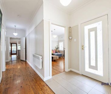 Charming Family Home in Prime South Dubbo Location! - Photo 1