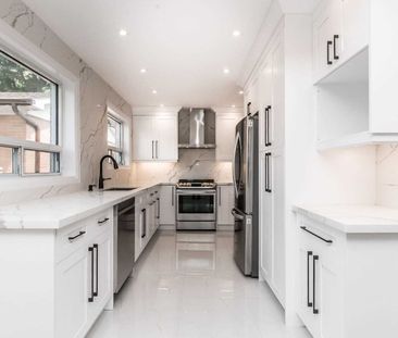 For Lease - 1821 Truscott Drive Unit# UPPER, Mississauga, Ontario - Photo 2