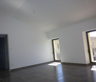 APPARTEMENT DEUX CHAMBRES AVEC CAVE 61m² COURS POURTOULES ORANGE, - Photo 1