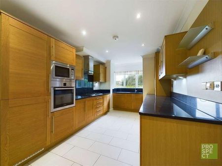 Aspen Place, Maidenhead, Berkshire, SL6 - Photo 3