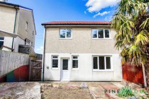 3 BEDROOM House - Semi-Detached - Photo 3