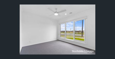 Brand New 3 Bedroom Home in Silverwood Estate - Photo 5